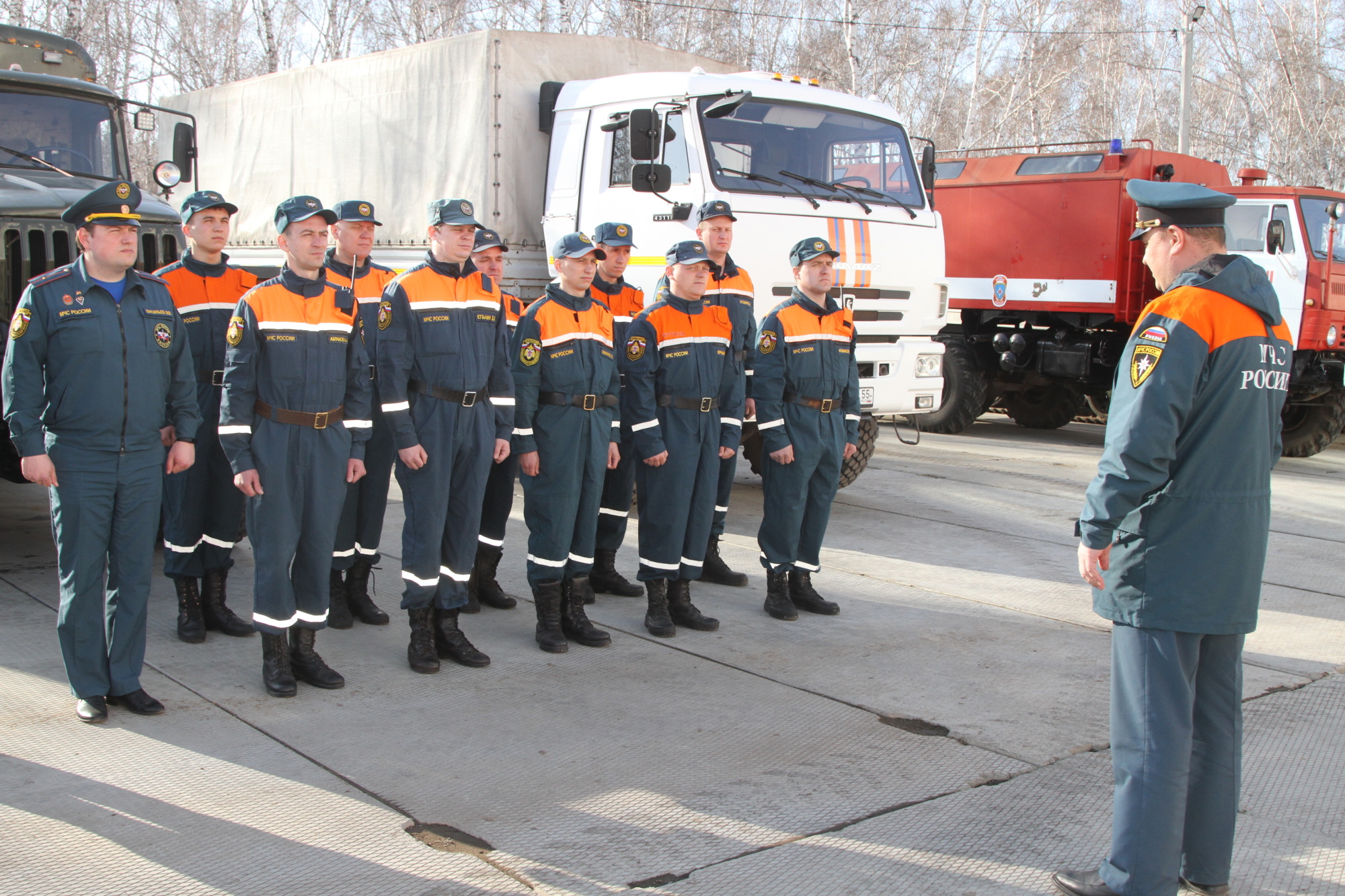 В поселок Затон убыла группа спасателей МЧС России - Новости - Главное  управление МЧС России по Омской области