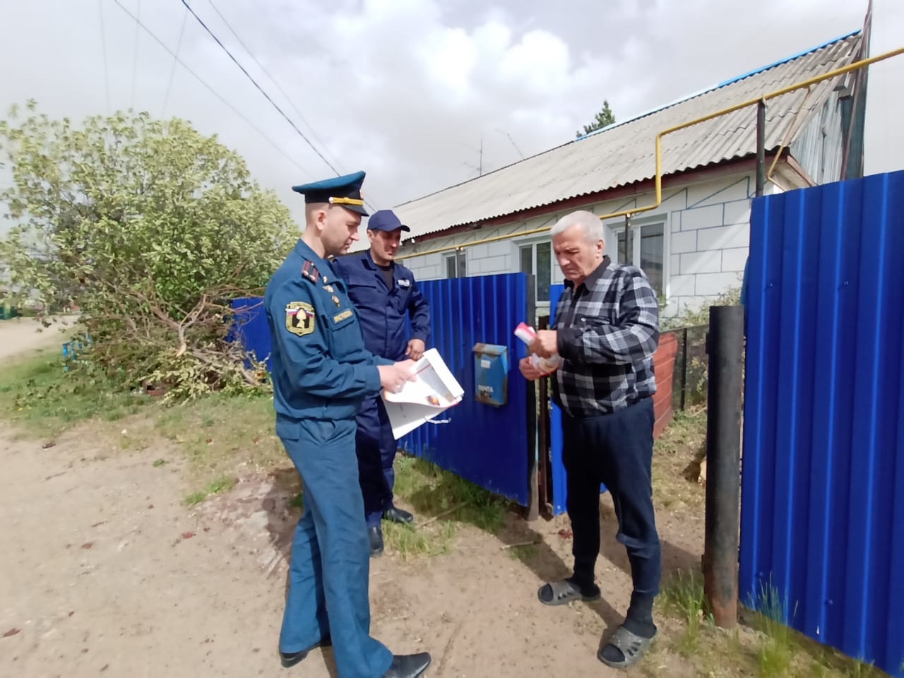 В Омской области продолжается обучение населения правилам пожарной  безопасности - Новости - Главное управление МЧС России по Омской области