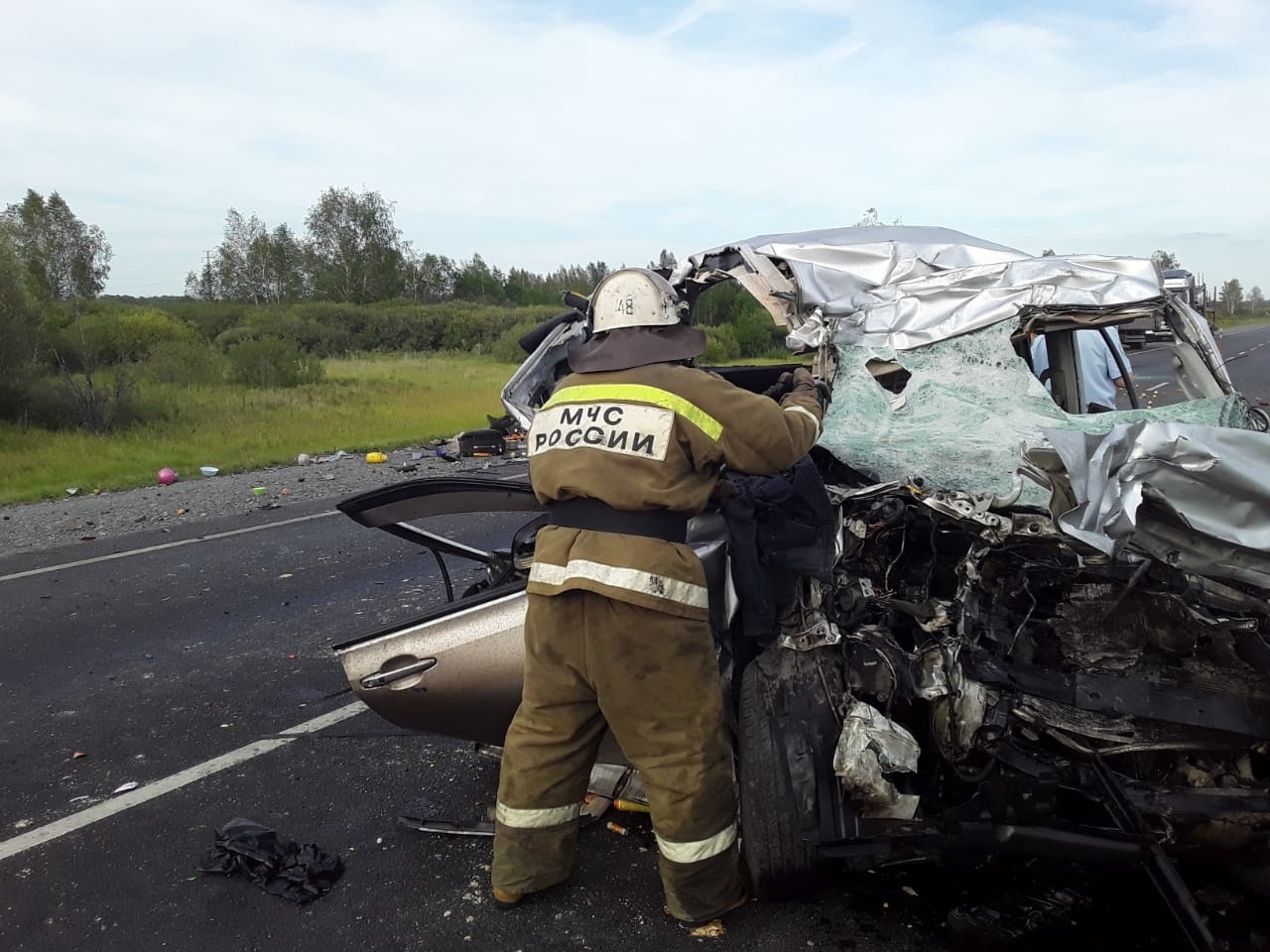 Подразделения МЧС привлекались для ликвидации ДТП в Омском районе -  Оперативная информация - Главное управление МЧС России по Омской области