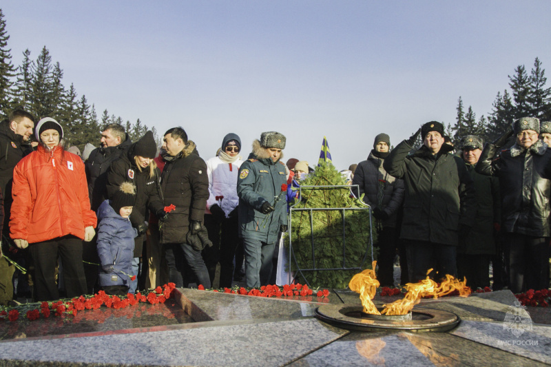 Почтили память героев, защищавших Родину