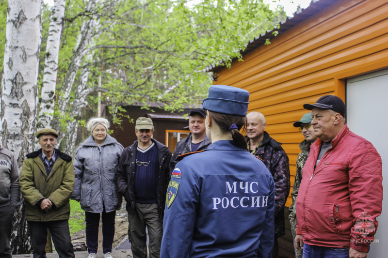 Сотрудники МЧС России проверяют готовность детских оздоровительных лагерей к летней оздоровительной кампании-2024