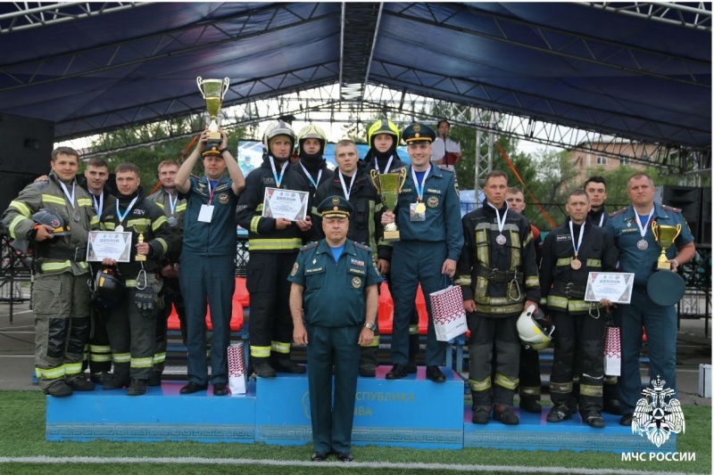 Омские газодымозащитники завоевали «бронзу» соревнований Сибирского федерального округа