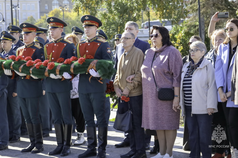 В Омске открыли памятник  Герою Советского Союза